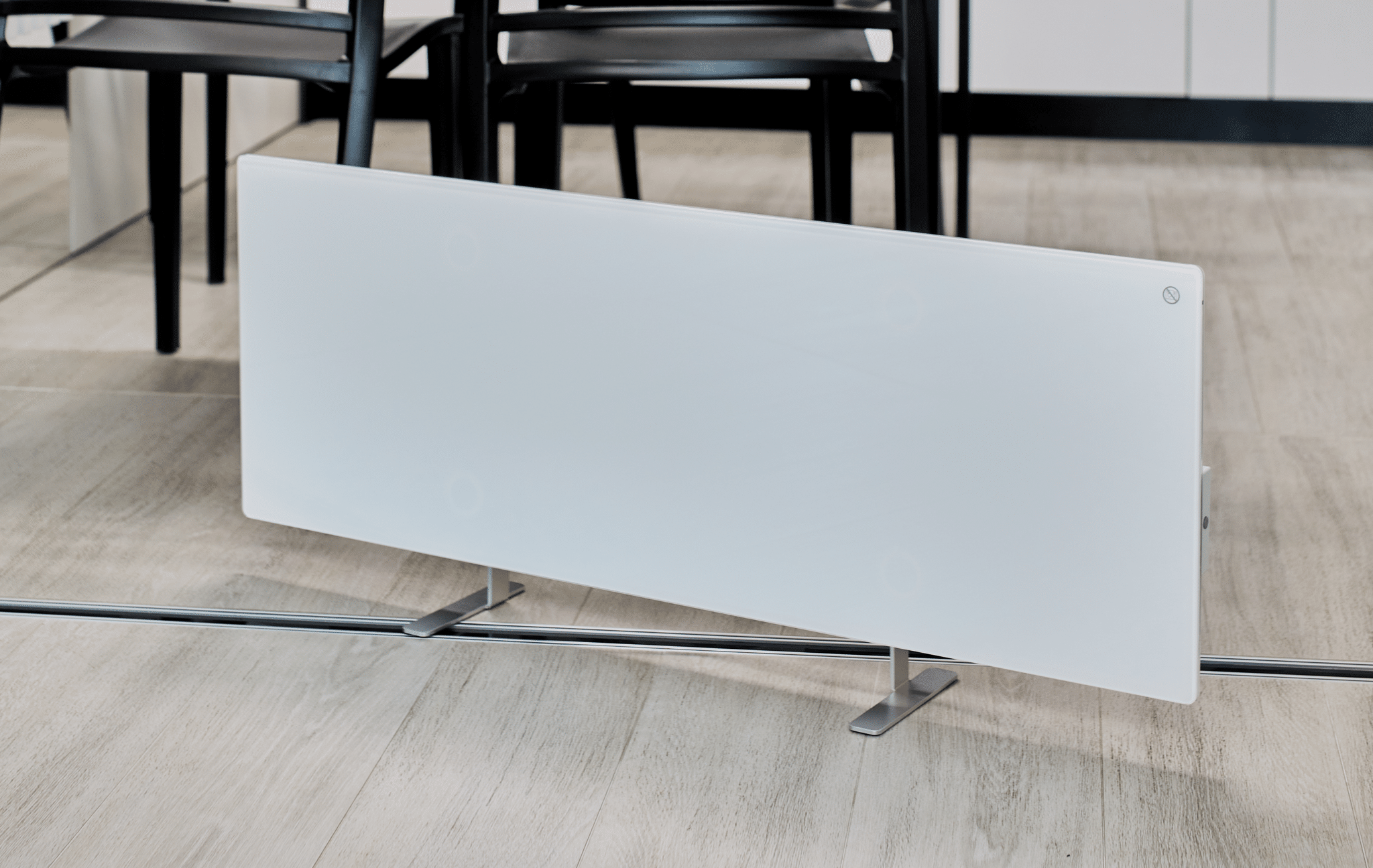 Θερμαντικά πάνελ υπέρυθρων μειονεκτήματα. Σύγκριση δαπέδου και τοίχου.